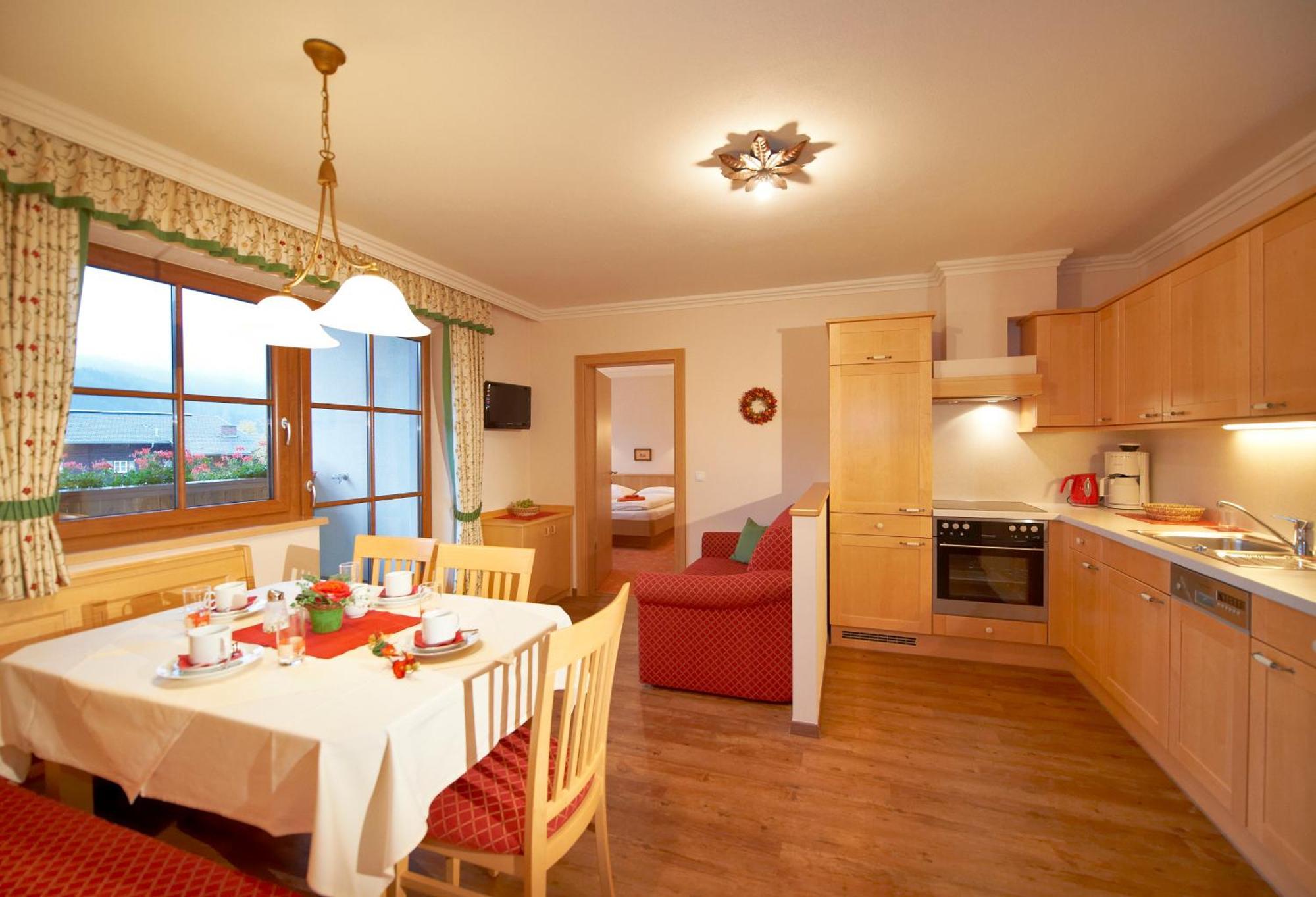Hotel Garni Ransburgerhof Flachau Esterno foto